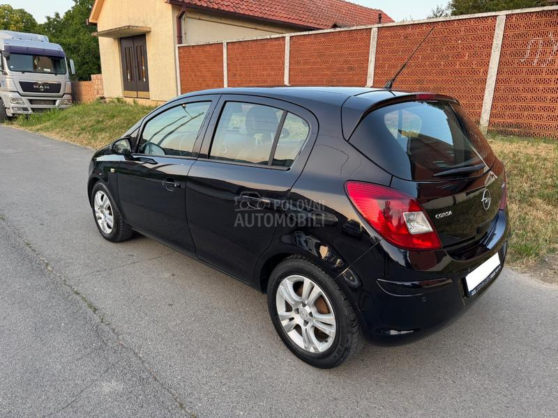 Opel Corsa D 1,3Mjet  Pun 0preme
