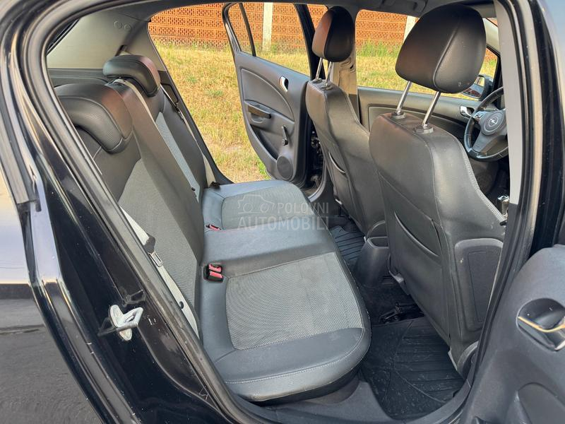 Opel Corsa D 1,3Mjet  Pun 0preme