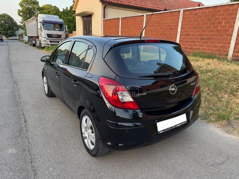 Opel Corsa D 1,3Mjet  Pun 0preme