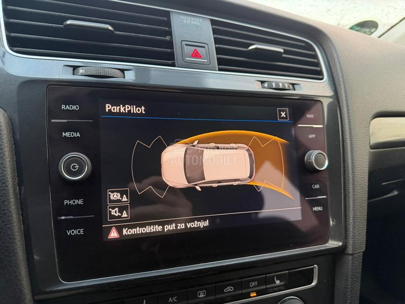 Volkswagen Golf 7 1.6 TDI LED N A V I
