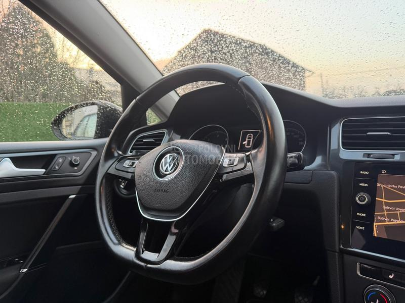 Volkswagen Golf 7 1.6 TDI LED N A V I