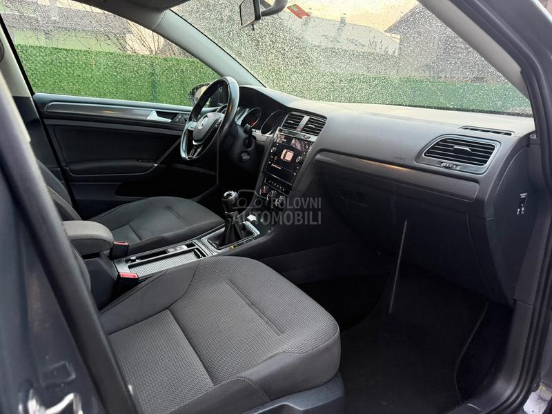 Volkswagen Golf 7 1.6 TDI LED N A V I
