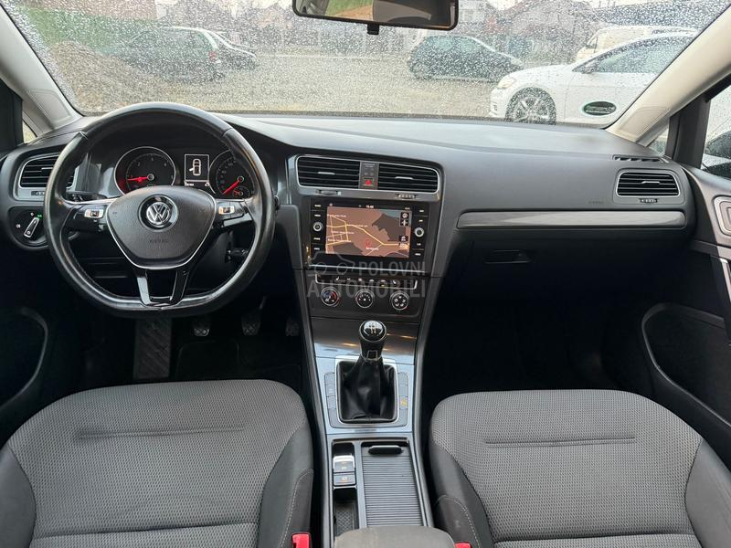 Volkswagen Golf 7 1.6 TDI LED N A V I