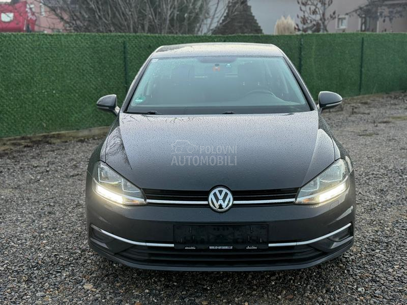 Volkswagen Golf 7 1.6 TDI LED N A V I
