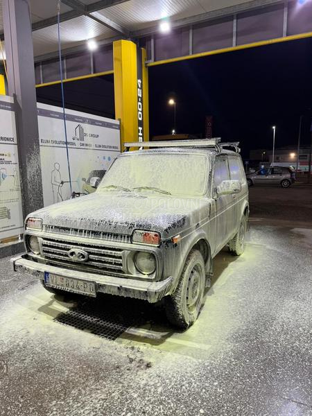 Lada Niva 
