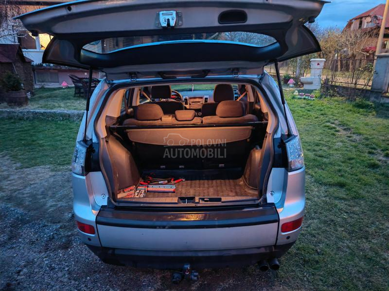 Mitsubishi Outlander 