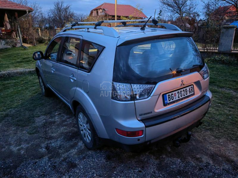 Mitsubishi Outlander 