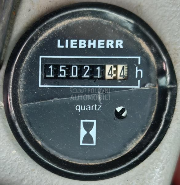 Liebherr A900C