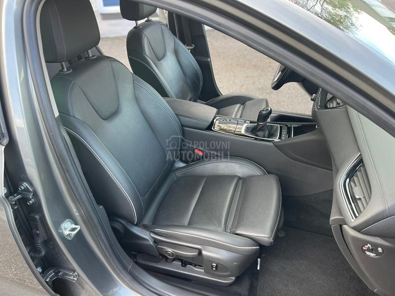 Opel Insignia F U L L