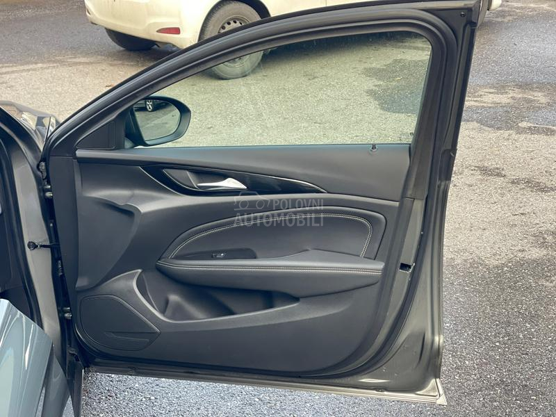 Opel Insignia F U L L