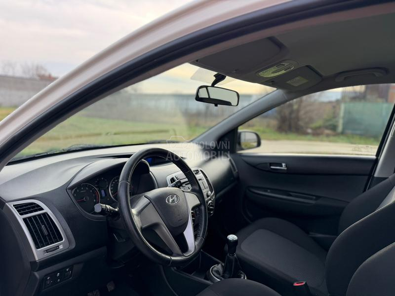 Hyundai i20 1.2i BlueDrive CH