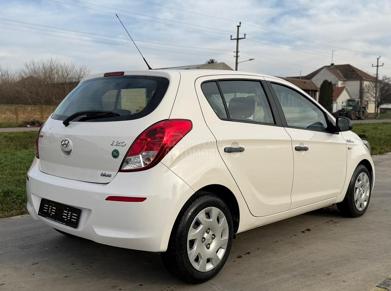 Hyundai i20 1.2i BlueDrive CH