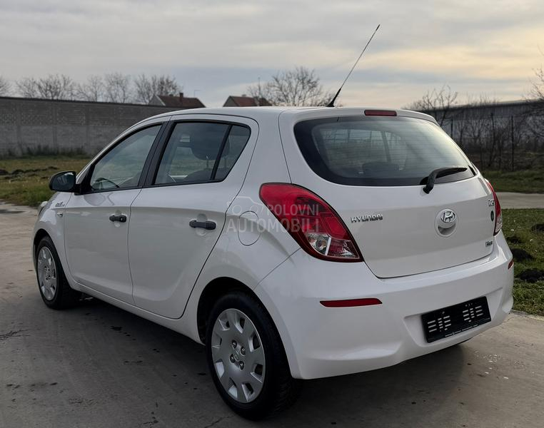 Hyundai i20 1.2i BlueDrive CH