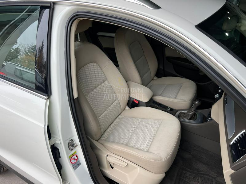 Audi Q3 2,0tdi sport line