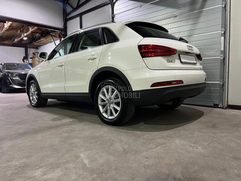 Audi Q3 2,0tdi sport line