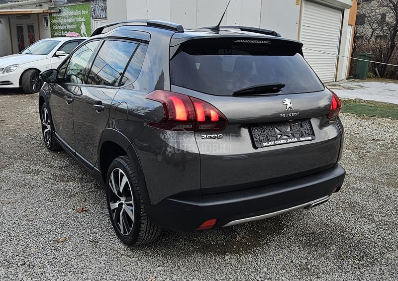 Peugeot 2008 GT-line , auto.