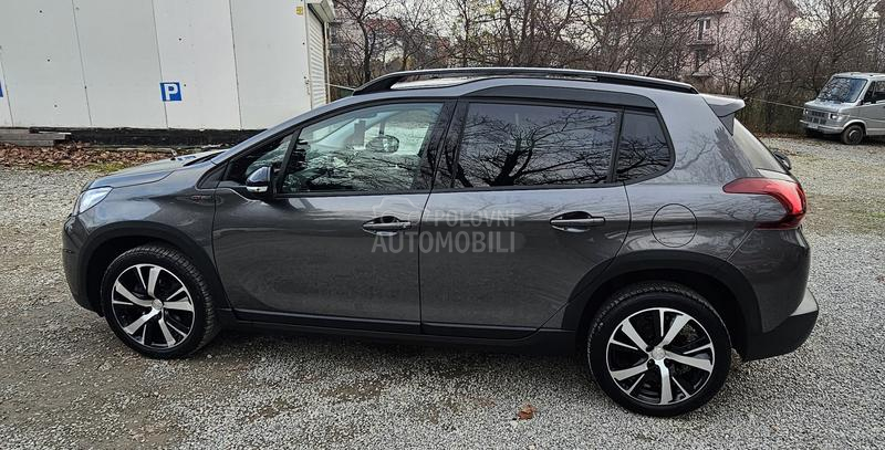 Peugeot 2008 GT-line , auto.