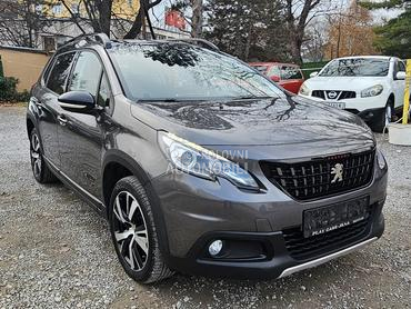 Peugeot 2008 GT-line , auto.