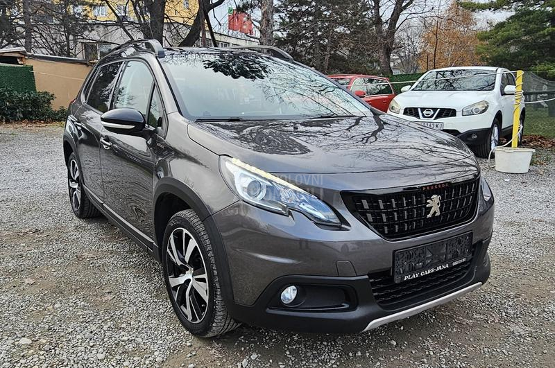Peugeot 2008 GT-line , auto.