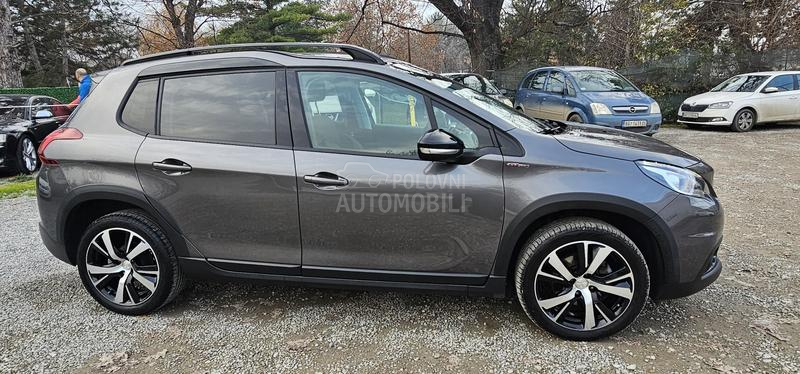 Peugeot 2008 GT-line , auto.