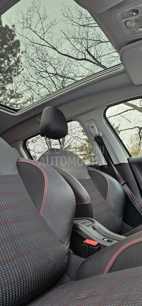 Peugeot 2008 GT-line , auto.