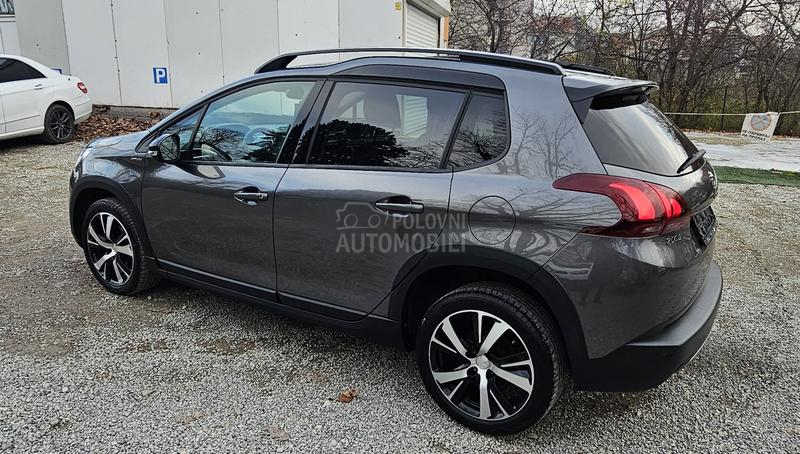Peugeot 2008 GT-line , auto.