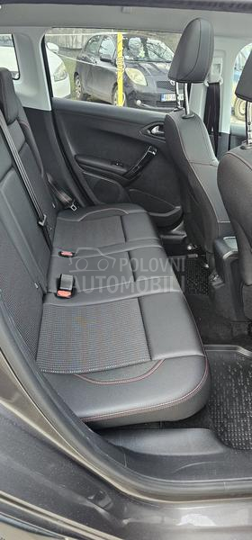Peugeot 2008 GT-line , auto.