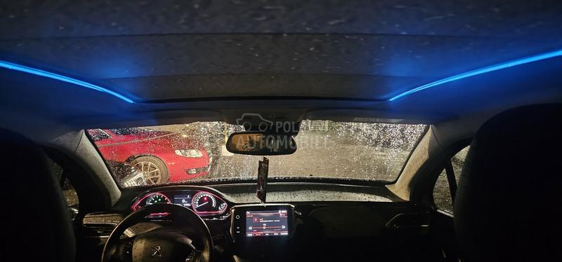 Peugeot 2008 GT-line , auto.