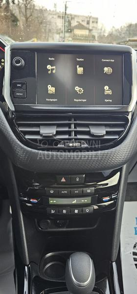 Peugeot 2008 GT-line , auto.