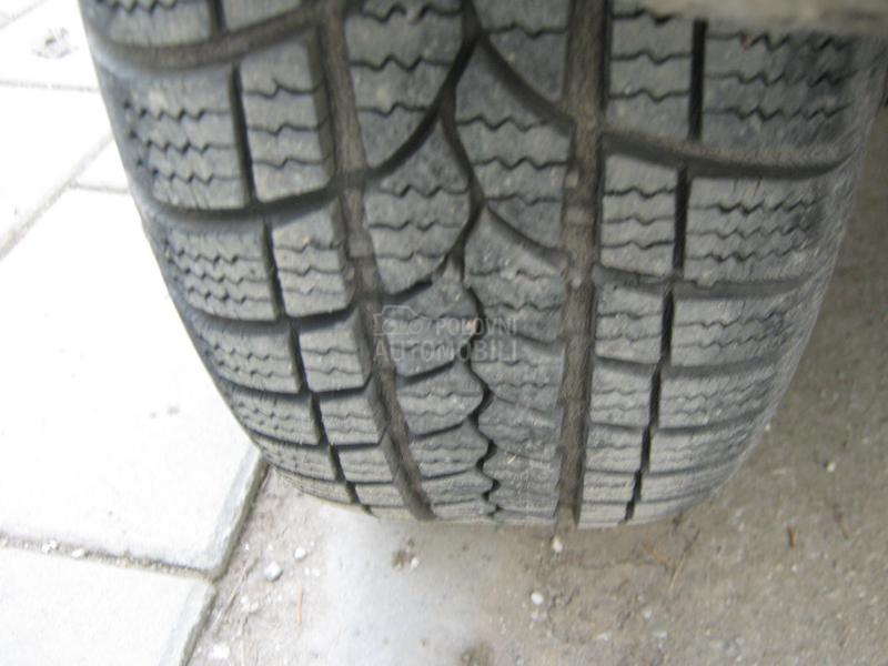 Toyota Yaris 1.3 vvt-i