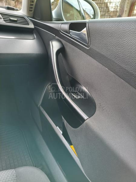 Volkswagen Passat B6 Bosch 8v