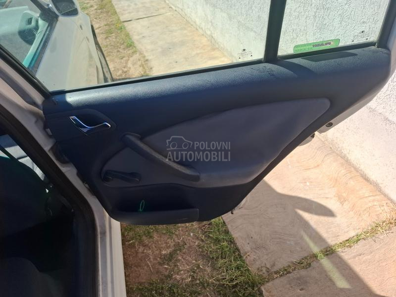 Škoda Octavia 1.6 i