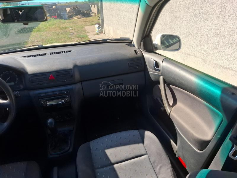 Škoda Octavia 1.6 i