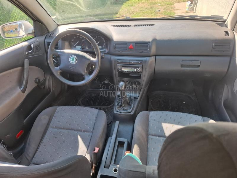 Škoda Octavia 1.6 i