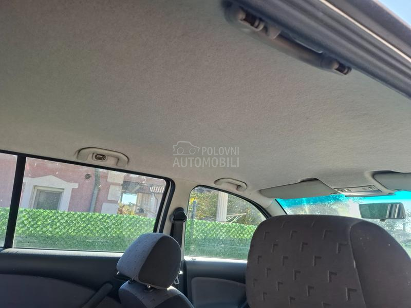 Škoda Octavia 1.6 i