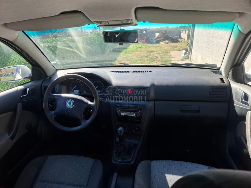 Škoda Octavia 1.6 i