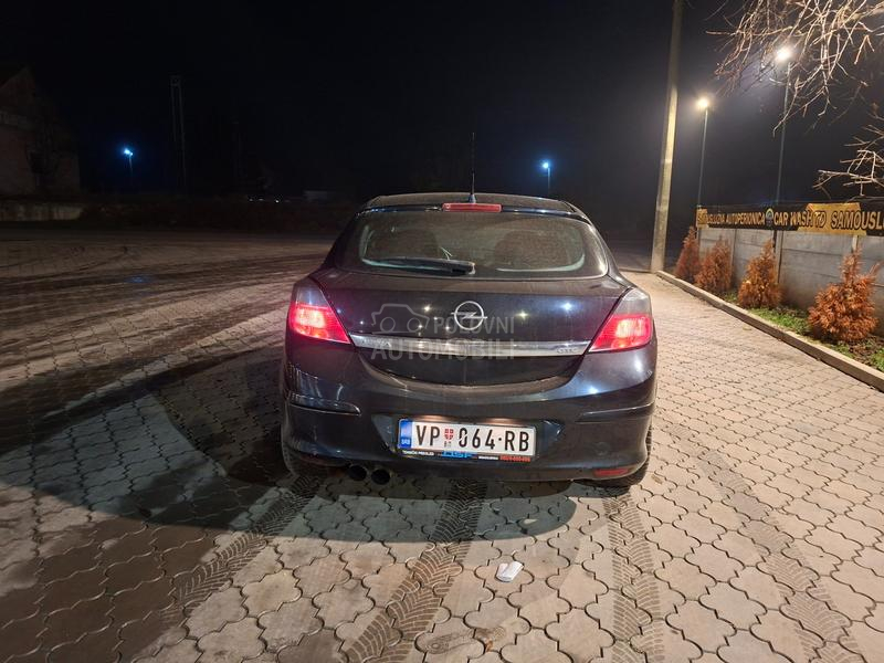 Opel Astra H 1.7