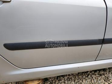 Lajsna lajsne za Peugeot 307