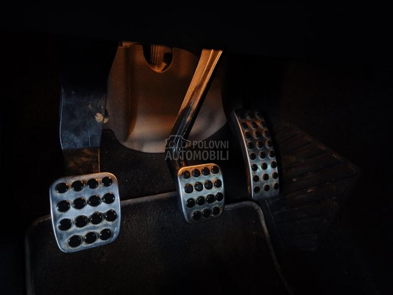 Mercedes Benz B 200 Amg Line