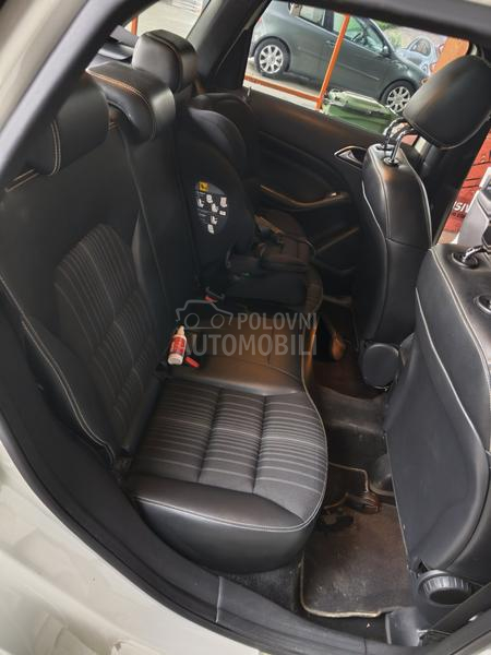 Mercedes Benz B 200 Amg Line