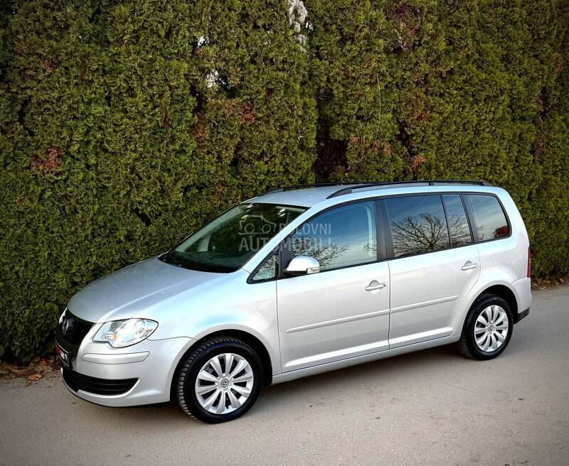 Volkswagen Touran CONCEPTLINE CH