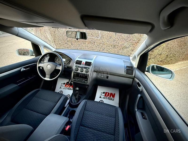 Volkswagen Touran CONCEPTLINE CH