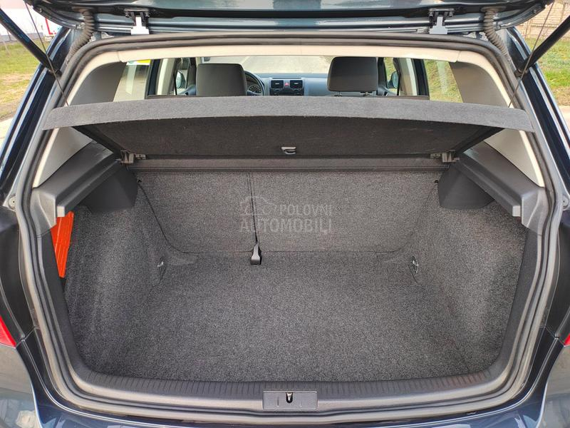 Volkswagen Golf 5 1,4i / 91700 k m /