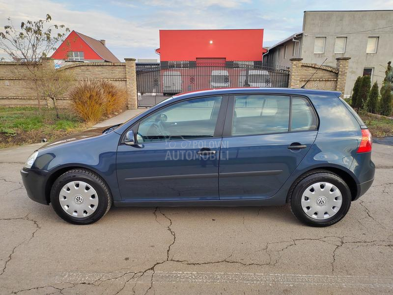 Volkswagen Golf 5 1,4i / 91700 k m /