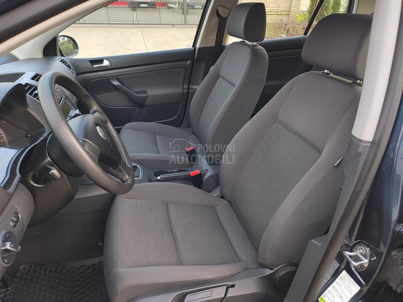 Volkswagen Golf 5 1,4i / 91700 k m /