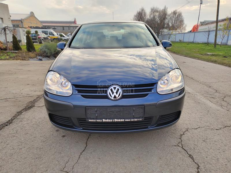 Volkswagen Golf 5 1,4i / 91700 k m /