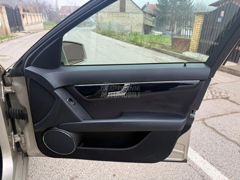 Mercedes Benz C 220 C 220