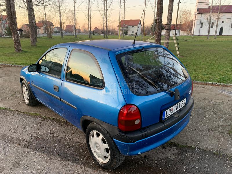 Opel Corsa B 