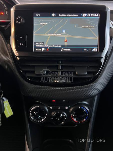 Peugeot 2008 1.6hdi/ AUTO-MATIK