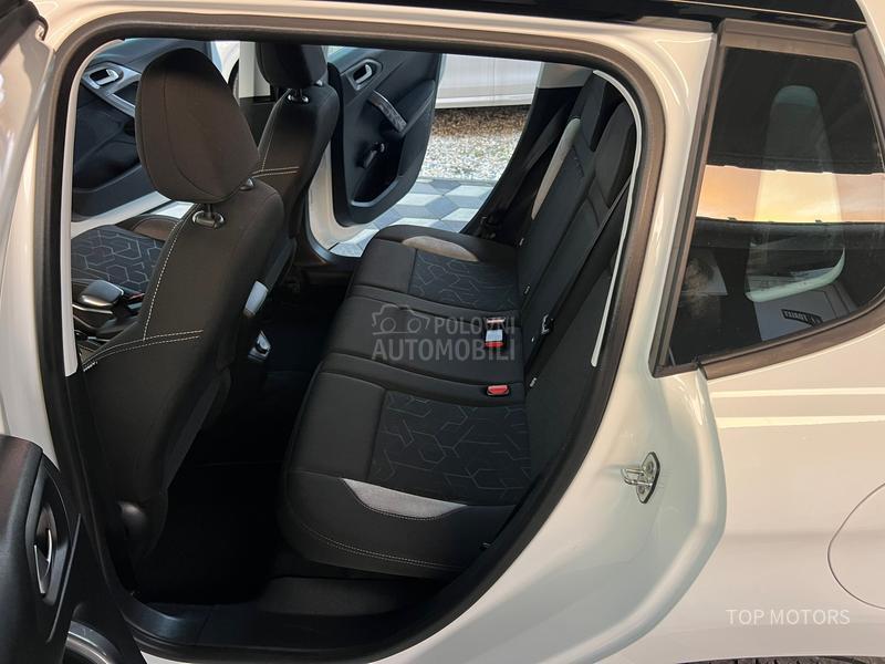 Peugeot 2008 1.6hdi/ AUTO-MATIK